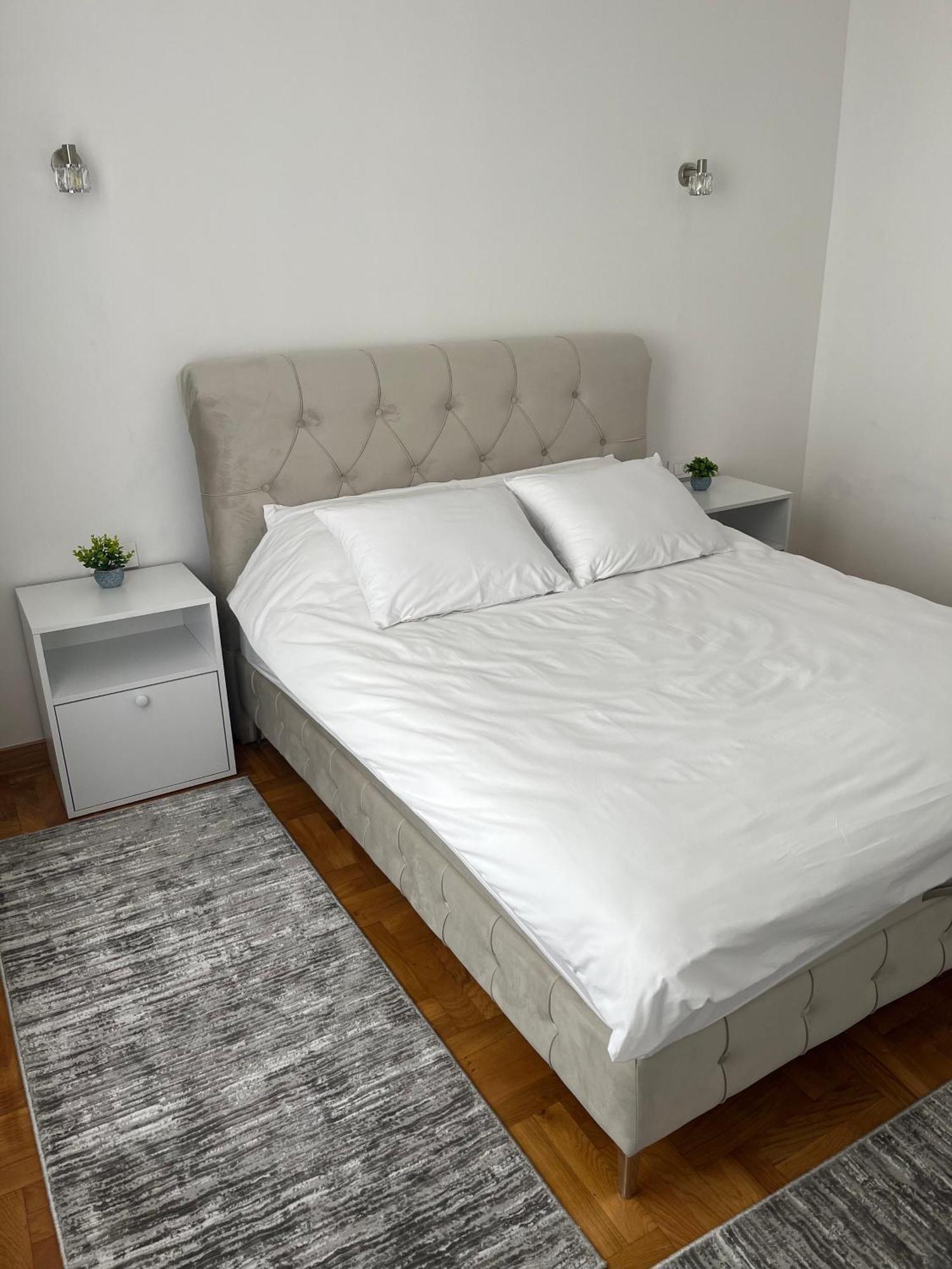 Sarajevo Luxury Apartment - 50 M From Old Sarajevo Clock Tower Εξωτερικό φωτογραφία